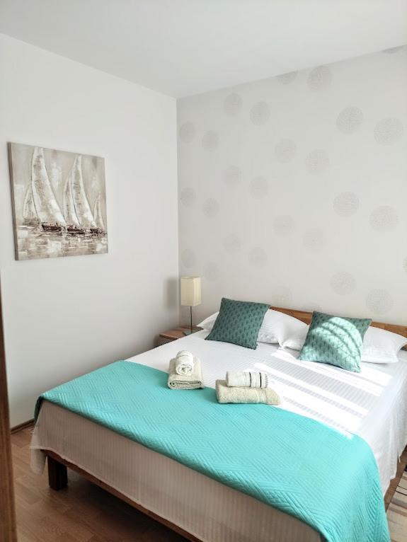 Apartmani Mila A1 & A2 & 3 Trogir Exteriör bild