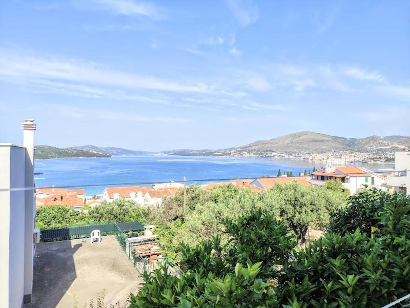 Apartmani Mila A1 & A2 & 3 Trogir Exteriör bild